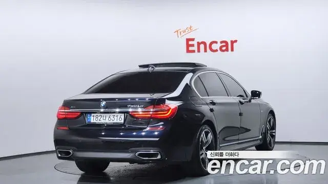 BMW 7 Series 2018 — ფოტო 34/43