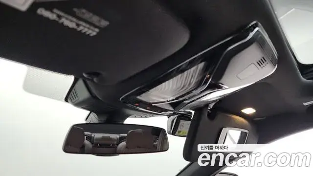 BMW 7 Series 2018 — ფოტო 30/43