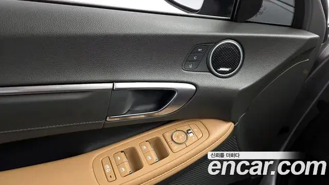 Hyundai Sonata Hybrid 2019 — Şəkil 24/32