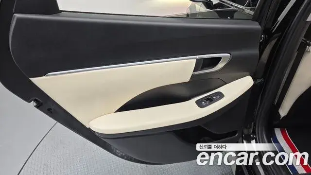 Hyundai Sonata Hybrid 2019 — ფოტო 7/30
