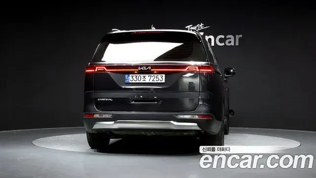 Kia Carnival 2023 — Фото 4/20