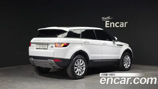 Land Rover Range Rover Evoque 2018 — ფოტო 19/20