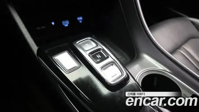 Hyundai Sonata Hybrid 2022 — Photo 19/29