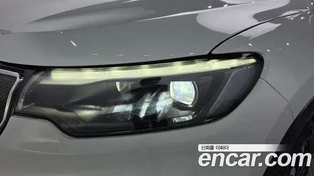 Jeep Compass 2022 — Şəkil 24/32