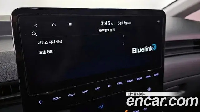 Hyundai Staria 2023 — Photo 27/30