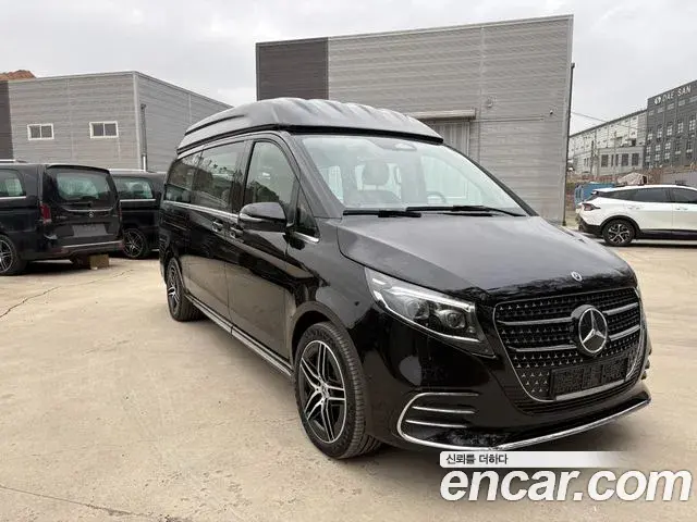 Mercedes-Benz V-Class 2025 — Photo 7/17