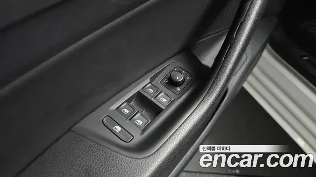 Volkswagen Arteon 2019 — Şəkil 14/35