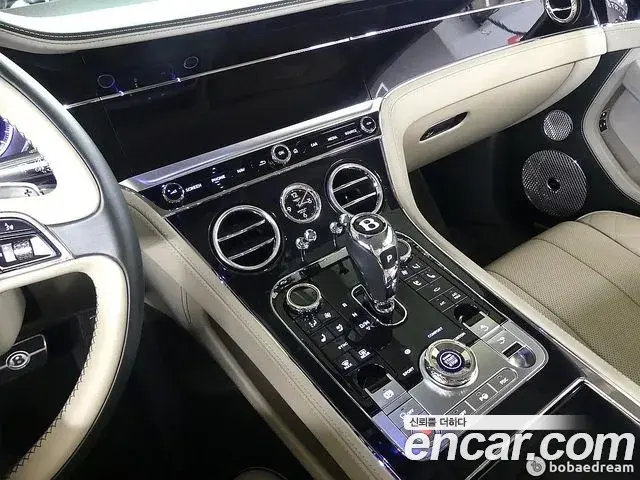 Bentley Continental GT 2019 — ფოტო 17/20
