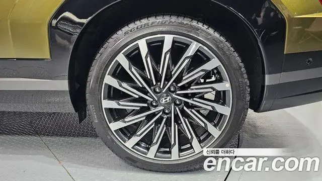 Hyundai Santa Fe 2024 — Şəkil 12/33