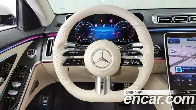 Mercedes-Benz S-Class 2022 — Photo 18/30