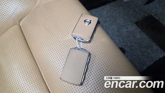 Volvo XC60 2018 — Şəkil 2/34
