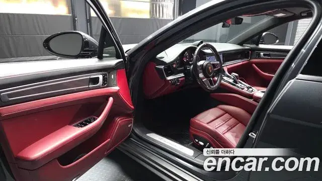 Porsche Panamera 2020 — ფოტო 5/20