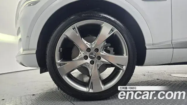 Genesis GV80 2020 — ფოტო 17/30