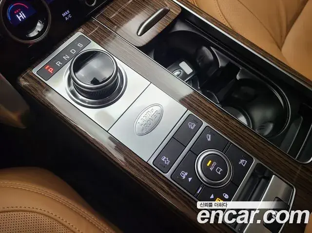 Land Rover Range Rover 2021 — ფოტო 20/20