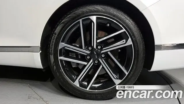 Genesis G80 2024 — Photo 20/45
