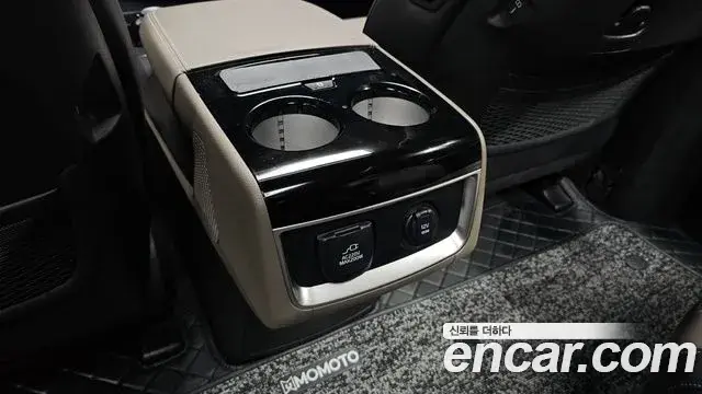 Kia Carnival 2025 — Photo 11/39