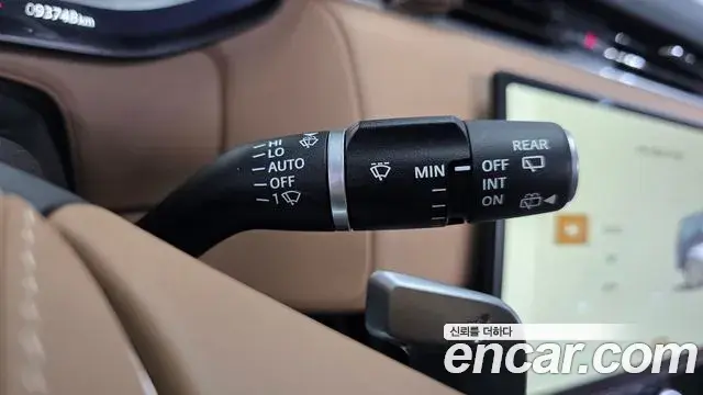 Land Rover Range Rover Sport 2023 — Şəkil 35/36