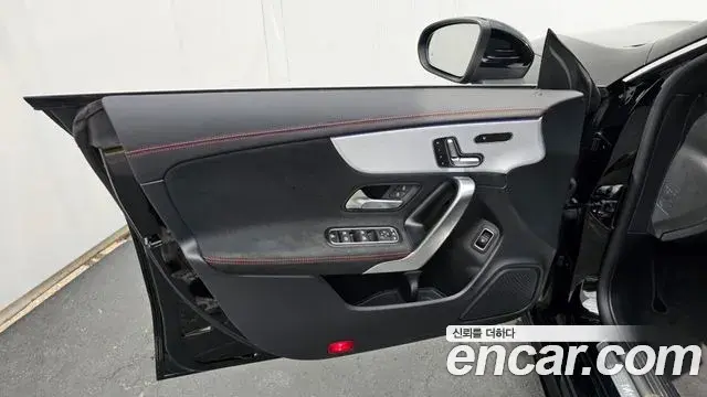 Mercedes-Benz CLA-Class 2022 — Photo 3/30