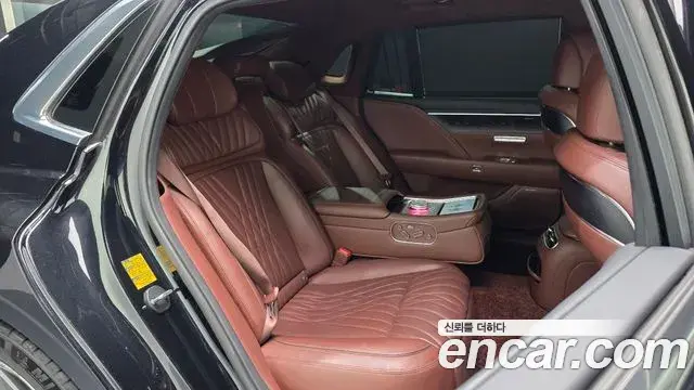 Genesis G90 2022 — Фото 11/20