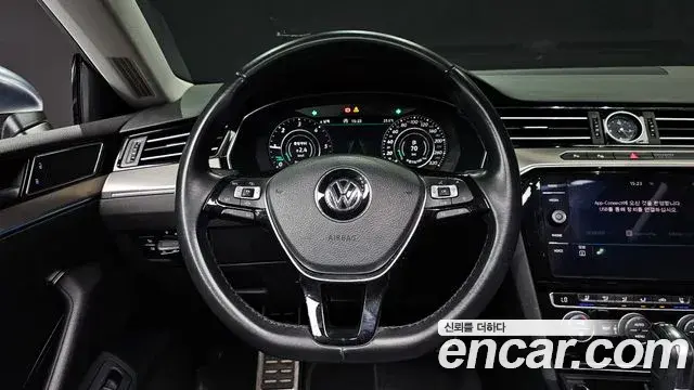 Volkswagen Arteon 2019 — Photo 12/35