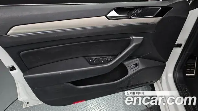 Volkswagen Arteon 2019 — Photo 8/35
