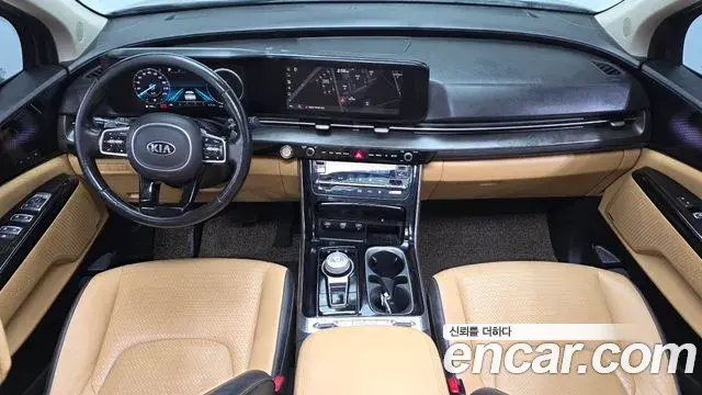 Kia Carnival 2021 — Şəkil 17/35