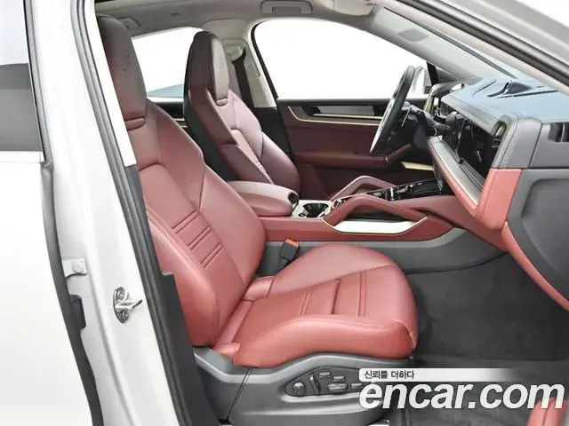 Porsche Cayenne 2025 — Photo 5/20