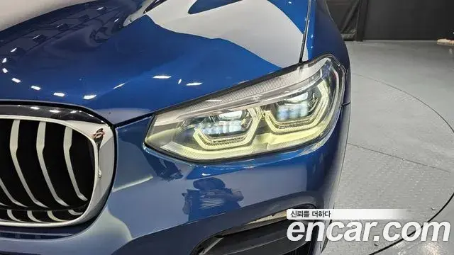 BMW X4 2021 — Şəkil 27/31