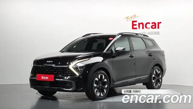 Kia Sportage 2021 — Фото 1/20