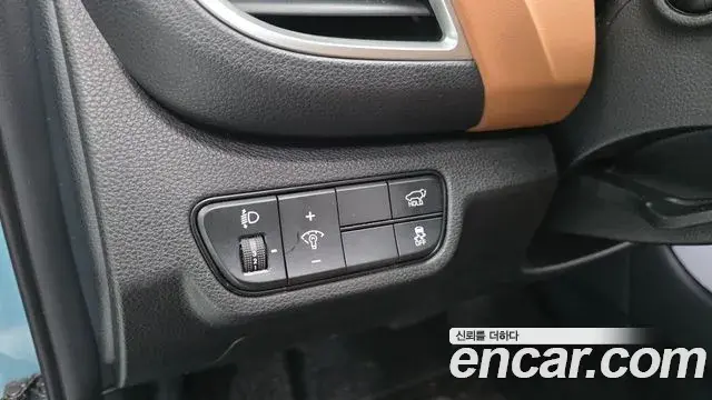 Kia Seltos 2022 — ფოტო 10/20