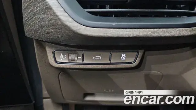 Kia K8 2022 — Şəkil 14/32