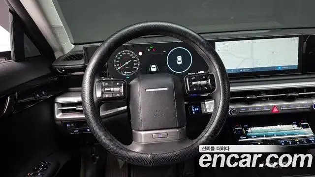 Hyundai Grandeur Hybrid 2023 — Photo 15/32