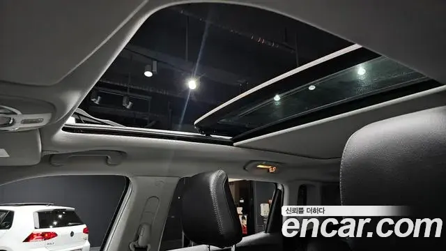 Jeep Compass 2022 — ფოტო 25/35