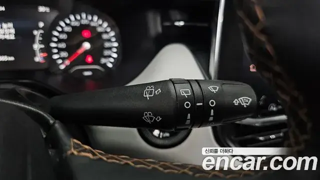 Jeep Compass 2022 — ფოტო 23/35