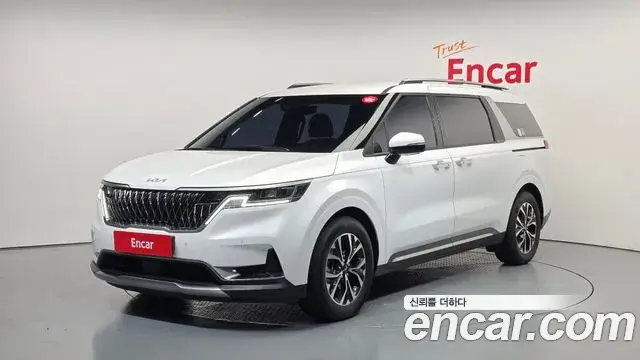 Kia Carnival 2023 — Photo 1/20