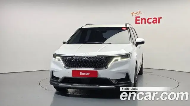 Kia Carnival 2023 — Photo 3/20