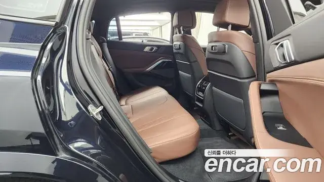 BMW X6 2025 — Photo 22/33