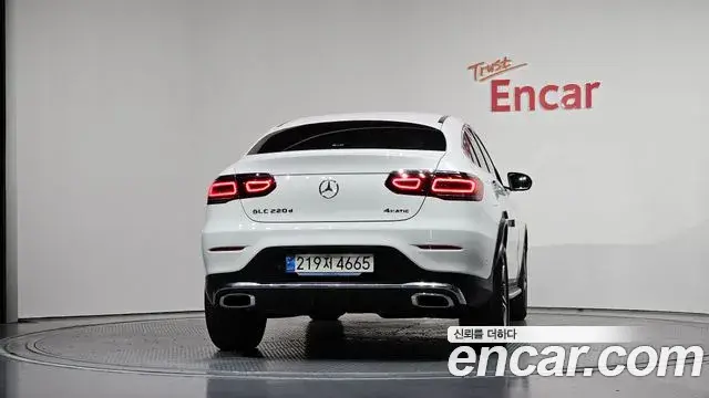 Mercedes-Benz GLC-Class 2023 — ფოტო 7/20