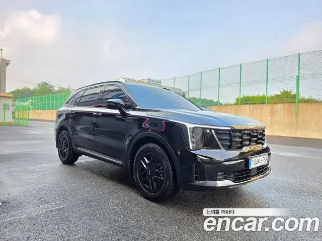 Kia Sorento 2023 — Фото 1/20