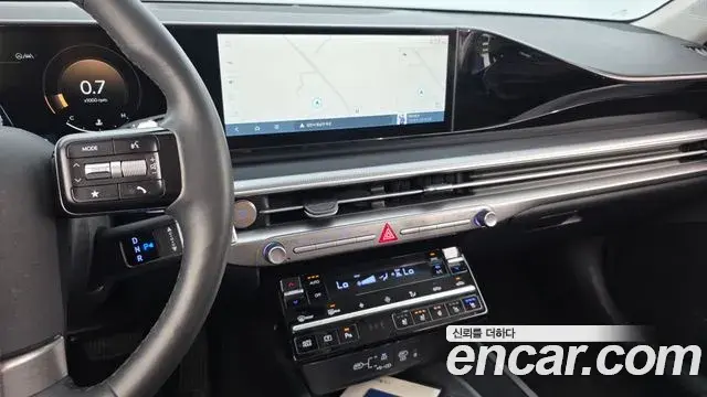 Hyundai Grandeur Hybrid 2023 — ფოტო 8/20