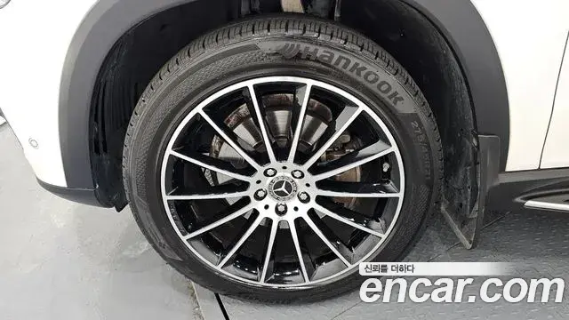 Mercedes-Benz GLE-Class 2023 — Фото 5/20