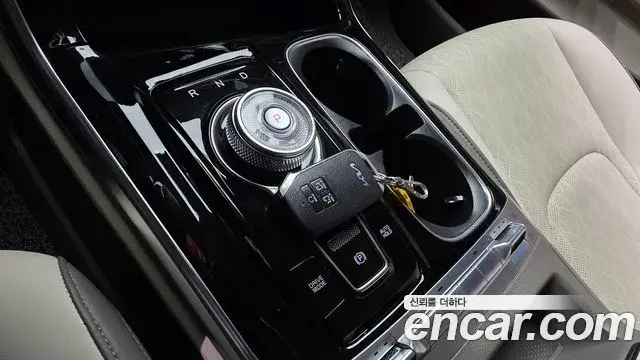 Kia Carnival 2022 — Фото 9/20