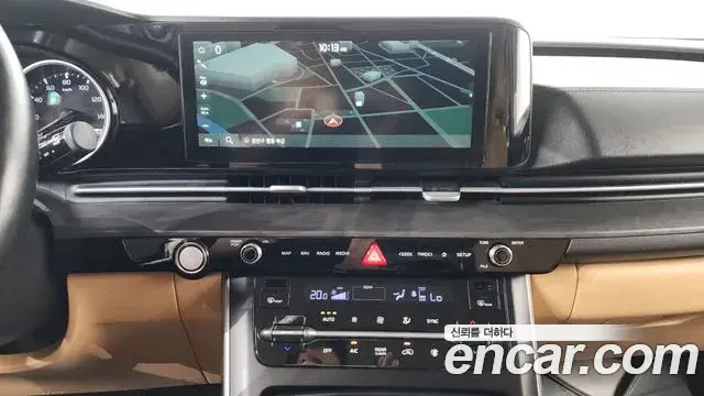 Kia Carnival 2021 — Photo 22/35