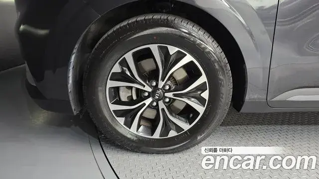 Kia Carnival 2021 — Photo 5/20