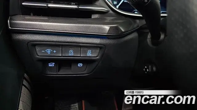 Genesis G80 2023 — ფოტო 15/34