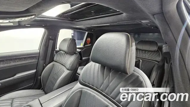 Genesis G90 2022 — Photo 21/34