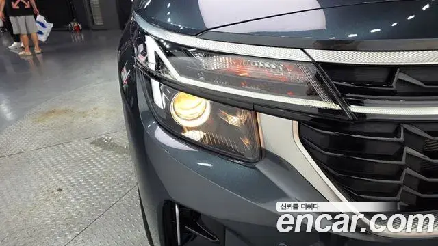 Kia Seltos 2025 — ფოტო 24/32
