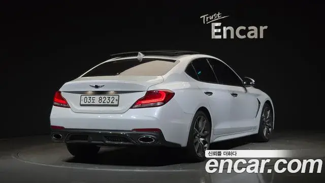 Genesis G70 2018 — Photo 7/35