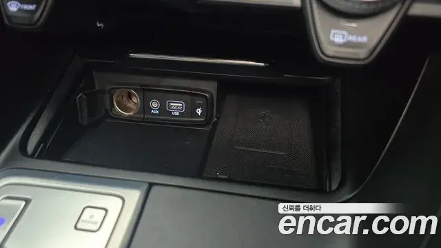 Genesis G70 2018 — Photo 29/35