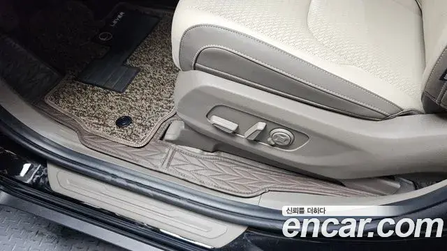 Kia Carnival 2025 — Photo 19/33
